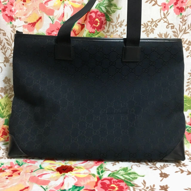 Gucci(グッチ)の★GUCCI GGキャンバストートバッグ 収納力大！ビジネス・ママバッグにも★ レディースのバッグ(トートバッグ)の商品写真