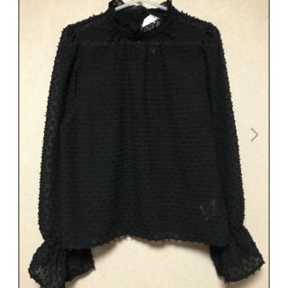 ダブルクローゼット(w closet)の新品.フリルネック.キャンディスリーブ.ドットシフォンブラウス.透け感 重ね着(シャツ/ブラウス(長袖/七分))