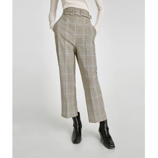 ザラ(ZARA)のZARA ハイウエストベルト付きチェックパンツ(クロップドパンツ)