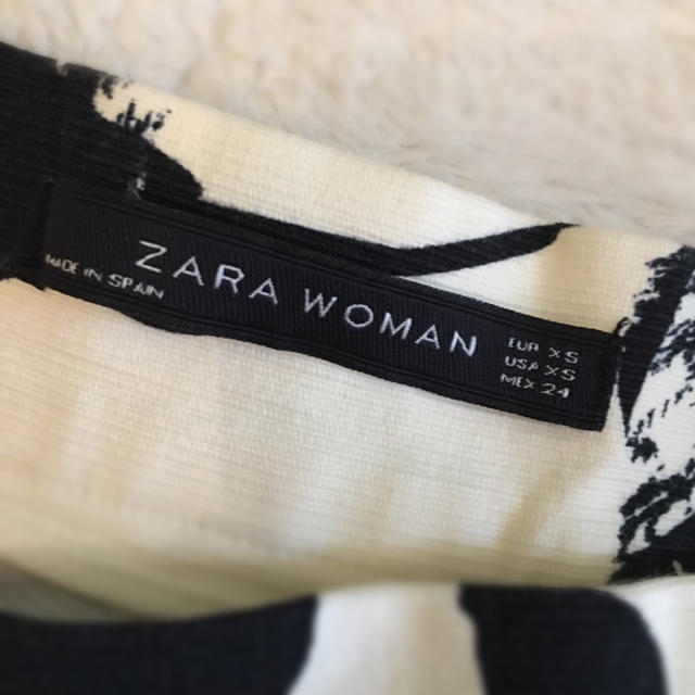 ZARA(ザラ)の【田丸麻紀着用】Zara フラワースカート レディースのスカート(ひざ丈スカート)の商品写真