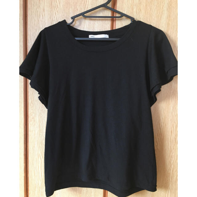 ikka(イッカ)の袖フリルTシャツ Mサイズ  ikka レディースのトップス(Tシャツ(半袖/袖なし))の商品写真