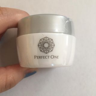 パーフェクトワン(PERFECT ONE)のラフィネ☆パーフェクトワン 薬用ホワイトニングジェル 20g(オールインワン化粧品)