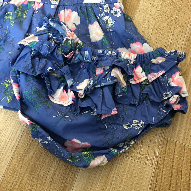 babyGAP(ベビーギャップ)のbabyGAP トップスパンツセット キッズ/ベビー/マタニティのベビー服(~85cm)(その他)の商品写真