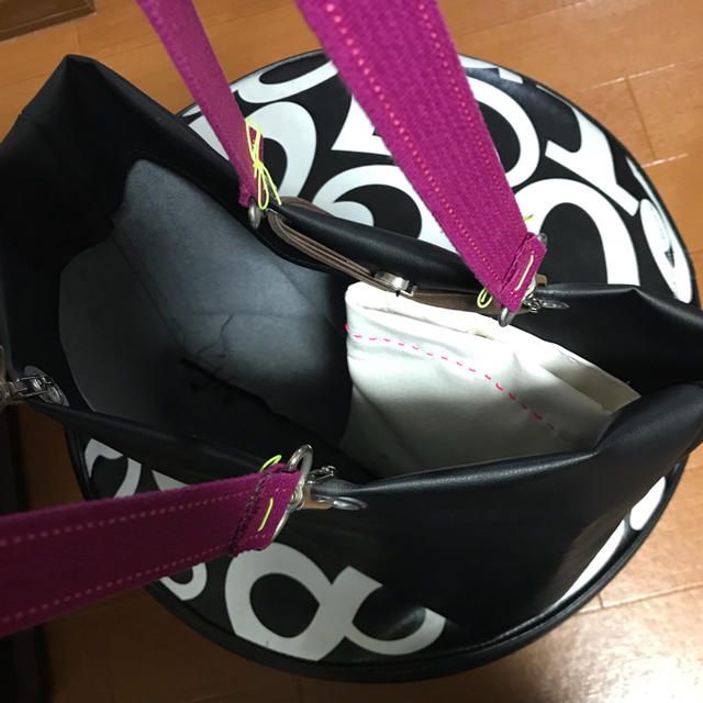 DIESEL(ディーゼル)の☆DIESELラッピングbag☆リメイクトートバッグ レディースのバッグ(トートバッグ)の商品写真