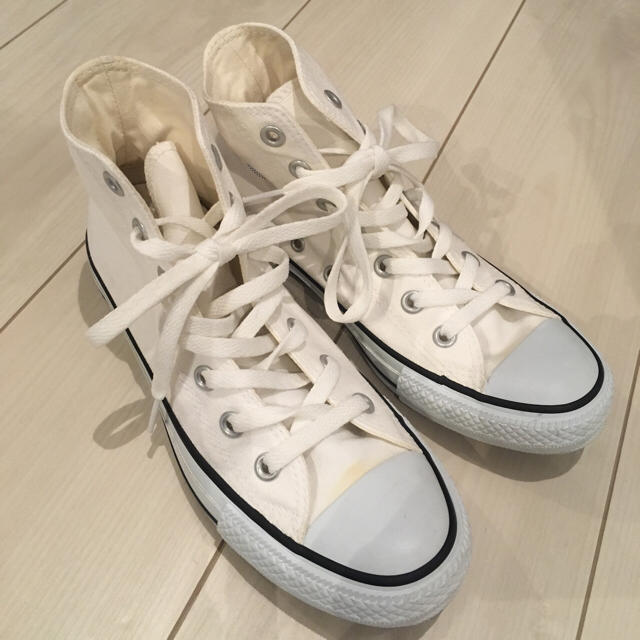 CONVERSE(コンバース)のオールスターハイカット 白 24センチ レディースの靴/シューズ(スニーカー)の商品写真