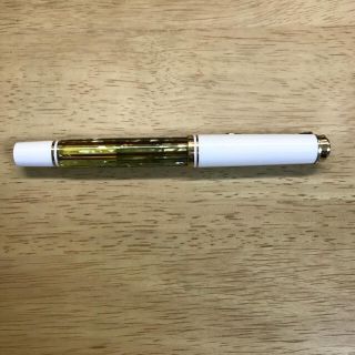 ペリカン(Pelikan)のペリカン万年筆スーベレーンm400f字(ペン/マーカー)