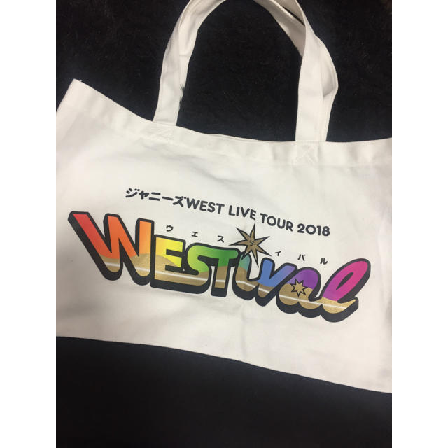 ジャニーズWEST(ジャニーズウエスト)のWESTival トートバッグ パラパラグラス セット エンタメ/ホビーのタレントグッズ(アイドルグッズ)の商品写真