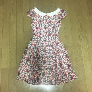 ザラ(ZARA)の美品 ZARA ザラの花柄ワンピース  サイズ XS(ひざ丈ワンピース)