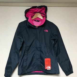 ザノースフェイス(THE NORTH FACE)の★海外限定ノースフェイスマウンテンパーカー紺ピンクXS★ウインドブレーカー★防水(ナイロンジャケット)