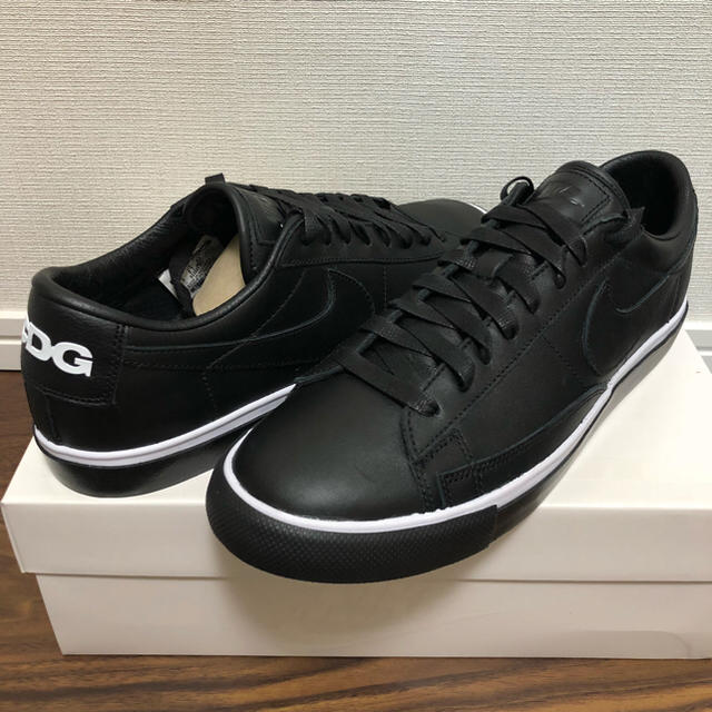 BLACK COMME des GARCONS(ブラックコムデギャルソン)のギャルソン x NIKE Lab BLAZER LOW CDG フラグメント メンズの靴/シューズ(スニーカー)の商品写真