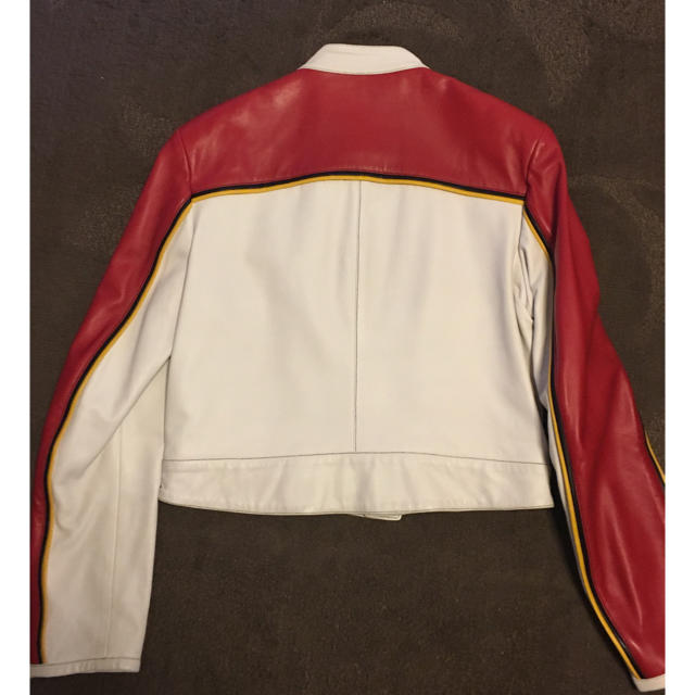 革ジャン ライダース バイカー ジャケット 美品 赤 白 ブルゾンの通販 By ニャコル S Shop ラクマ 革ジャン ライダース バイカー ジャケット 美品 赤 白 ブルゾンの通販 By ニャコル S Shop ラクマ