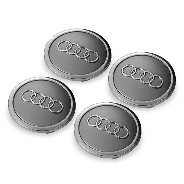 AUDI(アウディ)の【新品未使用】audi ホイールセンターキャップ4枚［シルバー］68mm 自動車/バイクの自動車(車外アクセサリ)の商品写真