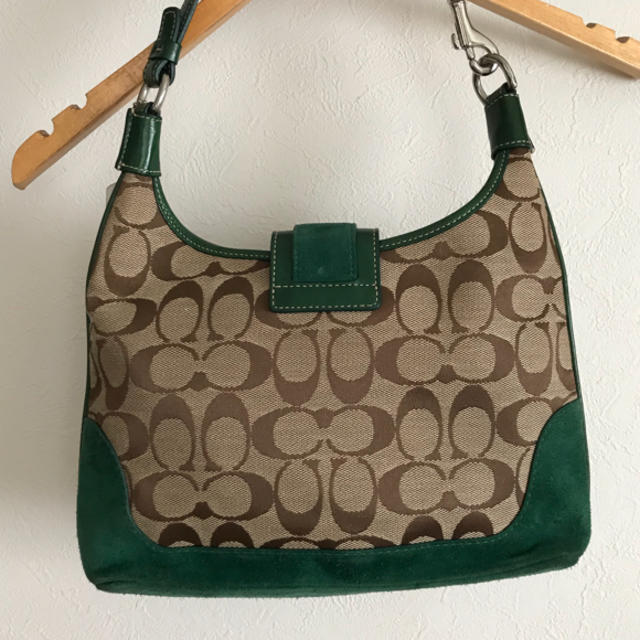 COACH(コーチ)のCOACH シグネチャー ショルダーバッグ レディースのバッグ(ショルダーバッグ)の商品写真