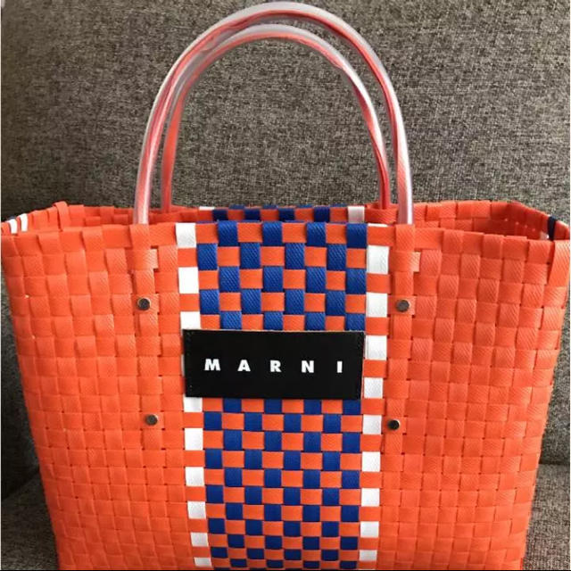 【大人気】マルニ　MARNI バック　フラワーカフェ　トートバッグ　オレンジ系