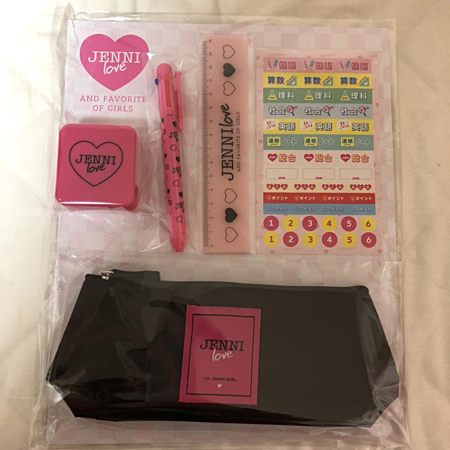 JENNI(ジェニィ)のJENNI love ノベルティーセット エンタメ/ホビーのコレクション(ノベルティグッズ)の商品写真