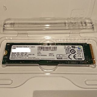 サムスン(SAMSUNG)のSAMSUNG SM961 1TB MZVKW1T0HMLH-00000(PCパーツ)