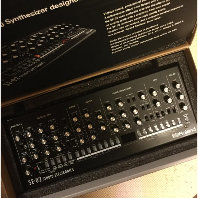 Roland(ローランド)のKazu様専用 Roland SE-02 Analog Synthesizer 楽器の鍵盤楽器(キーボード/シンセサイザー)の商品写真