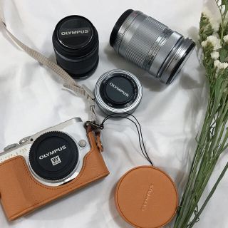 オリンパス(OLYMPUS)のOLYMPUS PEN オリンパスペン 本革ボディジャケット(ミラーレス一眼)