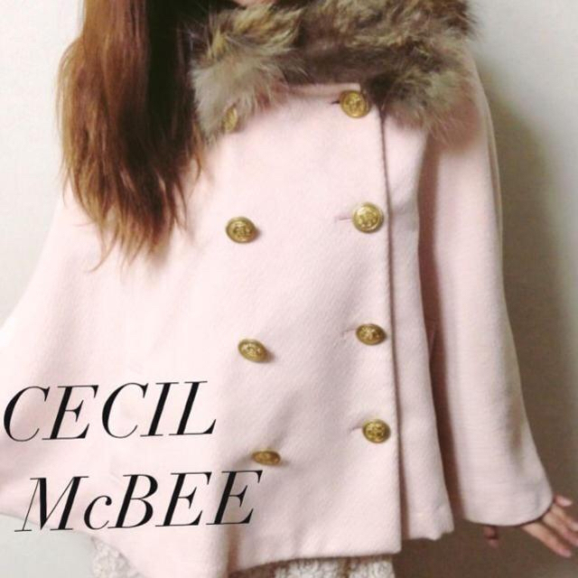 CECIL McBEE(セシルマクビー)のCECIL McBEE☆ファー付ポンチョ レディースのジャケット/アウター(ポンチョ)の商品写真