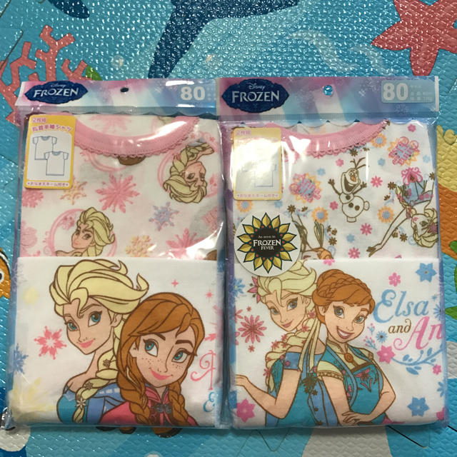 Disney(ディズニー)のアナと雪の女王 肌着 80 2セット計4枚 キッズ/ベビー/マタニティのベビー服(~85cm)(肌着/下着)の商品写真