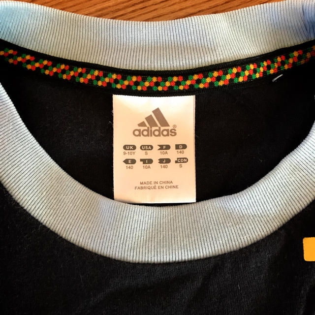 adidas(アディダス)のadidasアディダスキッズ140長袖Tシャツ キッズ/ベビー/マタニティのキッズ服男の子用(90cm~)(Tシャツ/カットソー)の商品写真