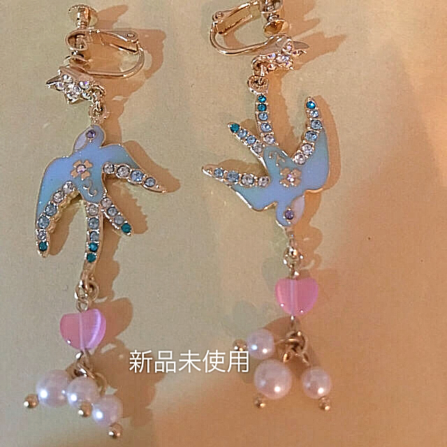 ANNA SUI(アナスイ)の【新品】アナスイ  ツバメ  イヤリング レディースのアクセサリー(イヤリング)の商品写真