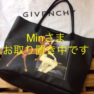 ジバンシィ(GIVENCHY)のジバンシー  アンティゴナ バンビ トートバッグ (トートバッグ)