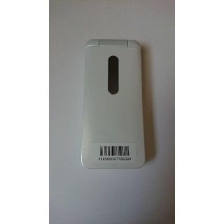 キョウセラ(京セラ)のa4fdd1様専用 新品未使用品 GRATINA 4G ホワイト(携帯電話本体)