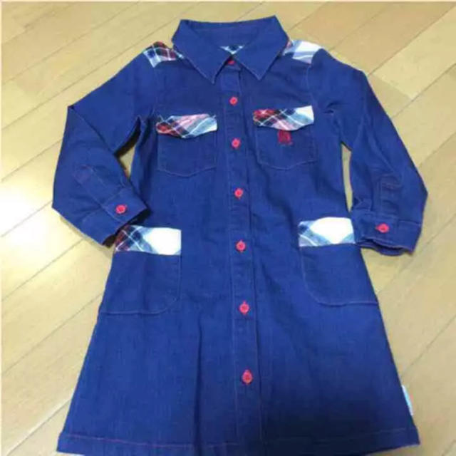 モニカベビーブルーデニムワンピース 110 キッズ/ベビー/マタニティのキッズ服女の子用(90cm~)(ワンピース)の商品写真