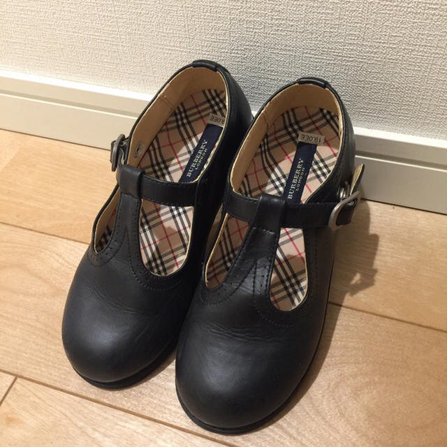 BURBERRY(バーバリー)のBURBERRY 靴 19cm キッズ/ベビー/マタニティのベビー靴/シューズ(~14cm)(フォーマルシューズ)の商品写真