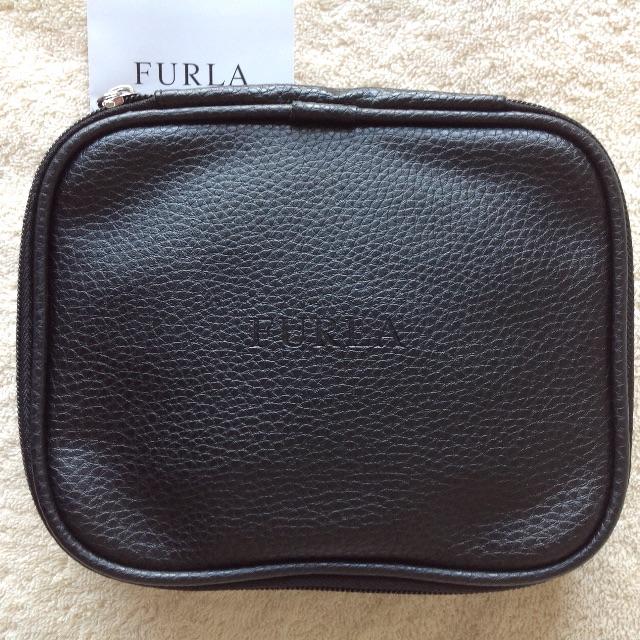 Furla(フルラ)の価格変更しました！FURLA 合皮ポーチ  レディースのファッション小物(ポーチ)の商品写真