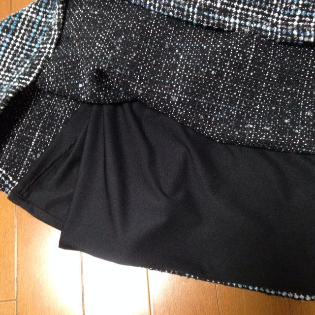 MURUA(ムルーア)のムルーア❃サス付きツイードスカート レディースのスカート(ひざ丈スカート)の商品写真
