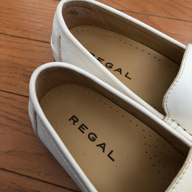 REGAL(リーガル)のREGAL アイボリー(白)ドライビングシューズ レディースの靴/シューズ(その他)の商品写真