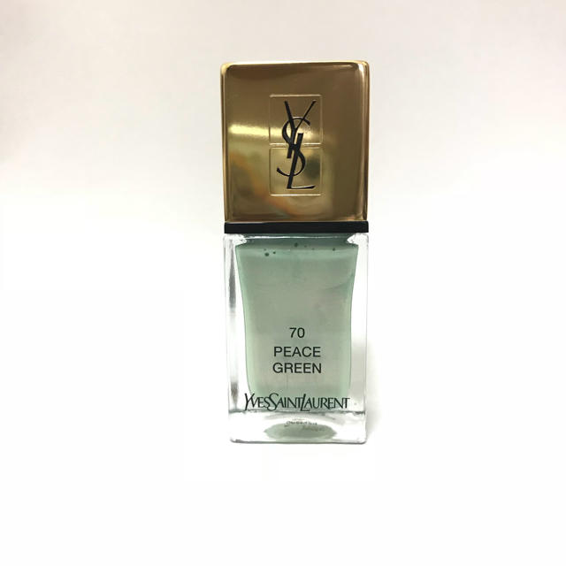 Yves Saint Laurent Beaute(イヴサンローランボーテ)のイヴ・サンローラン ララックチュール 70 コスメ/美容のネイル(マニキュア)の商品写真