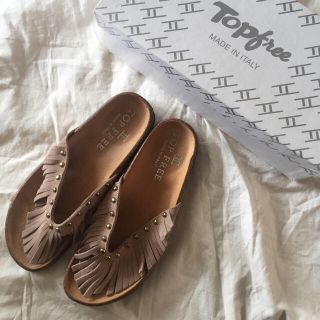 ビルケンシュトック(BIRKENSTOCK)の値下げ！イタリア製サンダルTOPFREE新品インポートビルケン風フリンジスタッズ(サンダル)