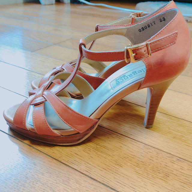 elegance卑弥呼(エレガンスヒミコ)の卑弥呼 サンダル 23cm レディースの靴/シューズ(サンダル)の商品写真