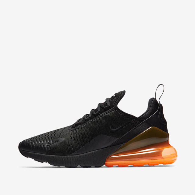 NIKE(ナイキ)のNIKE AIRMAX270 メンズの靴/シューズ(スニーカー)の商品写真