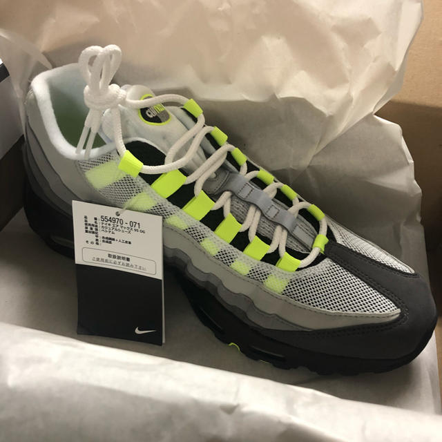 NIKE(ナイキ)のNIKE AIR MAX 95 OG VOLT イエローグラデ ネオン 28.0 メンズの靴/シューズ(スニーカー)の商品写真