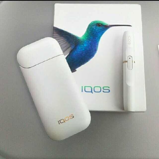 IQOS(アイコス)の【送料無料ホワイト１台～IQOS本体フルセット】ＩＱＯＳアイコス2.4 メンズのファッション小物(タバコグッズ)の商品写真