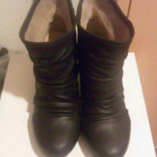 mysty woman(ミスティウーマン)のブラック春ブーツ レディースの靴/シューズ(ブーツ)の商品写真