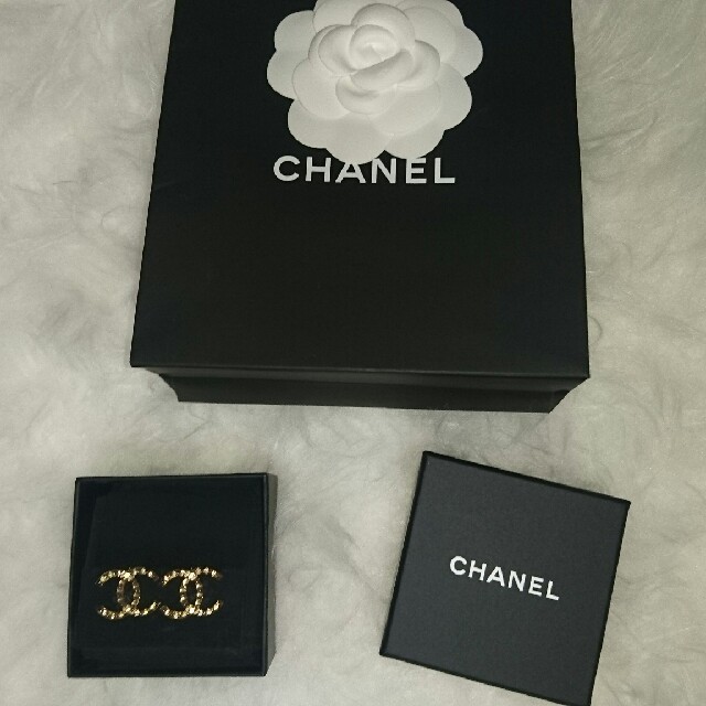 シャネルCHANEL ゴールドイヤリング - www.glycoala.com