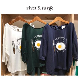 リベットアンドサージ(rivet & surge)の新品♡リベット&サージ♡目玉焼きモチーフプルオーバー♡ゆるTシャツ(カットソー(長袖/七分))