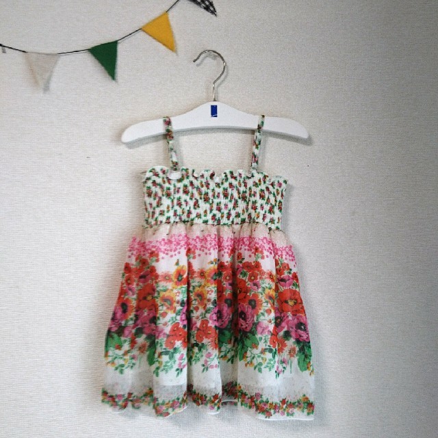 INGNI First(イングファースト)のINGNI first☆花柄キャミソールM 120～130 キッズ/ベビー/マタニティのキッズ服女の子用(90cm~)(Tシャツ/カットソー)の商品写真