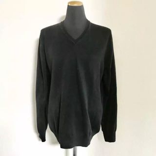 ザラ(ZARA)の新品未使用 ZARA 黒 Ｖネック ニットカットソー(ニット/セーター)