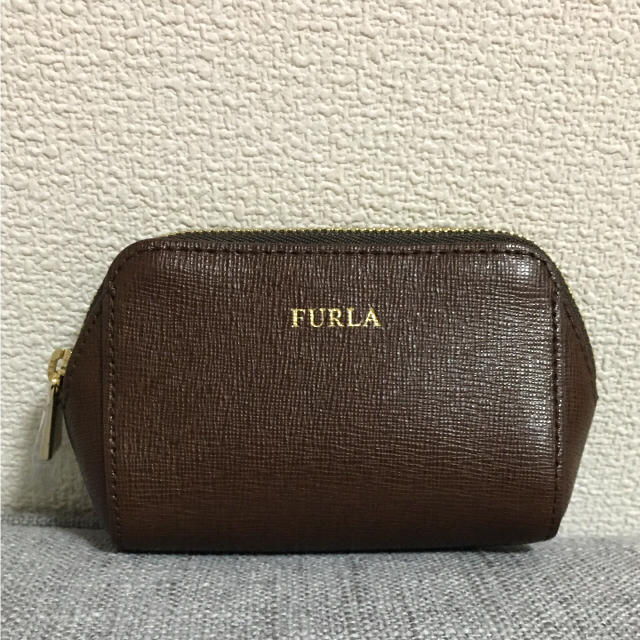 Furla(フルラ)の【新品】フルラ ブラウンミニポーチ レディースのファッション小物(ポーチ)の商品写真