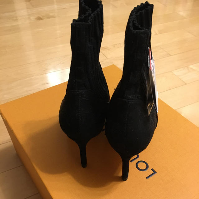 ZARA(ザラ)のザラ ショートブーツ レディースの靴/シューズ(ブーツ)の商品写真