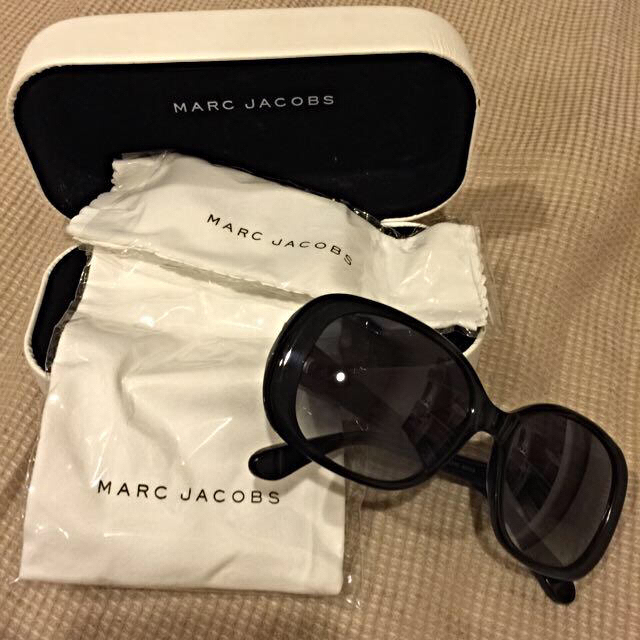 MARC BY MARC JACOBS(マークバイマークジェイコブス)のマークバイマークジェイコブス レディースのファッション小物(サングラス/メガネ)の商品写真