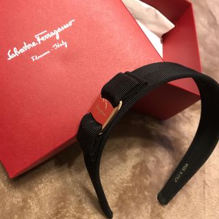 サルヴァトーレフェラガモ(Salvatore Ferragamo)の美品♡フェラガモカチューシャ(カチューシャ)