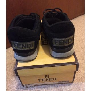 フェンディ(FENDI)のきよこさま専用価格 FENDI 黒スウェードスニーカー(イタリア38)(スニーカー)