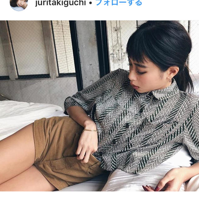 juemi  High-Waisted Corduroy Shorts レディースのパンツ(ショートパンツ)の商品写真